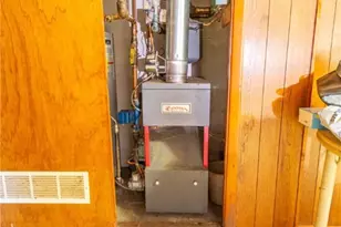 106 Philmar Dr, Summit Township, PA 16002 - Photo 17