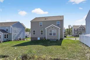 555 Gardenia Dr, Rostraver, PA 15012 - Photo 49