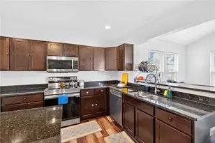 555 Gardenia Dr, Rostraver, PA 15012 - Photo 19