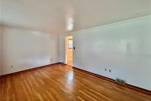 4803 Aspen St, West Mifflin, PA 15122 - Photo 7