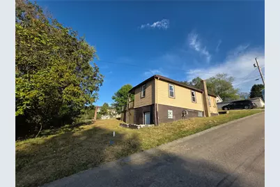 24 Rosewood Ave, Marianna Boro, PA 15345 - Photo 3