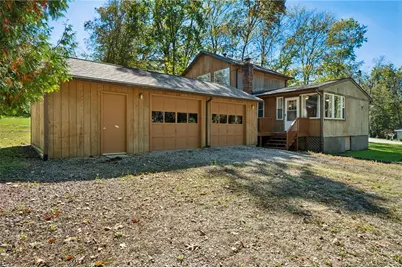 102 Jay Dr, New Alexandria, PA 15670 - Photo 1