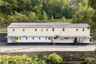 618 Pike Run Dr, California, PA 15427 - Photo 3