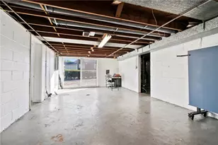 309 Thorne St, Houston, PA 15342 - Photo 21