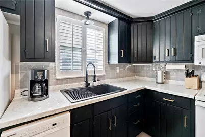 309 Thorne St, Houston, PA 15342 - Photo 7