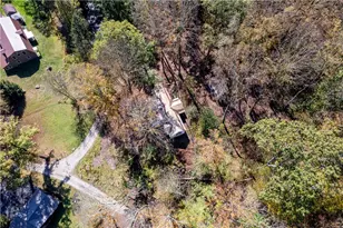 102 Snee Ln, Middlecreek Township, PA 15622 - Photo 7