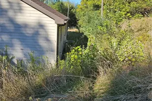 349 Vanderbilt Rd, Connellsville, PA 15425 - Photo 5