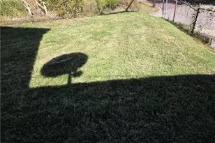 8425 Dersam St, Homewood Brushton, PA 15235 - Photo 11