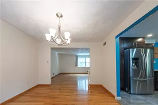 102 Huntingdon Dr, Pittsburgh, PA 15235 - Photo 9