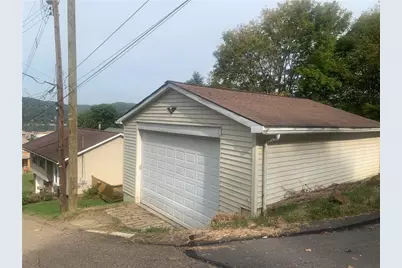 700 Hiland Ave, Coraopolis, PA 15108 - Photo 21