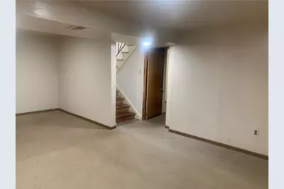 700 Hiland Ave, Coraopolis, PA 15108 - Photo 17