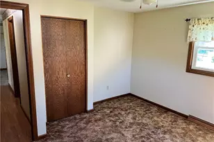 8 Durst St, Hempfield Township, PA 16125 - Photo 13