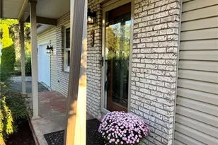 8 Durst St, Hempfield Township, PA 16125 - Photo 3