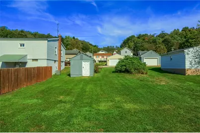 412 Orchard Ave, Ellwood City, PA 16117 - Photo 5