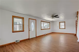 412 Orchard Ave, Ellwood City, PA 16117 - Photo 11