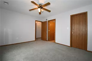 1465 Greenbriar Ct, South Park, PA 15129 - Photo 19