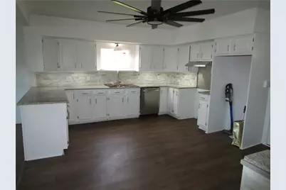 411 Emerson Ave., Farrell, PA 16121 - Photo 11