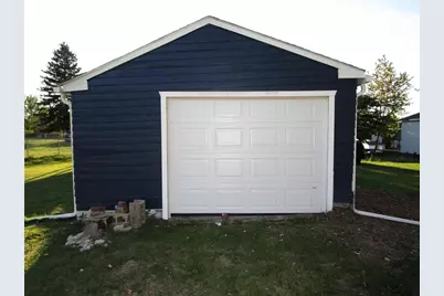 411 Emerson Ave., Farrell, PA 16121 - Photo 5