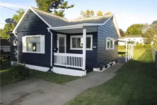 411 Emerson Ave, Farrell, PA 16121 - Photo 1