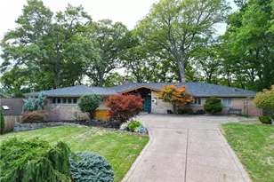 8 Davidson Dr, Patterson Township, PA 15010 - Photo 1