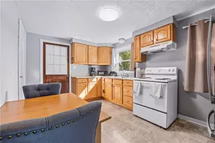 105 Williamson Rd, Hempfield Township, PA 16125 - Photo 11