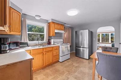 105 Williamson Rd, Hempfield Township, PA 16125 - Photo 9