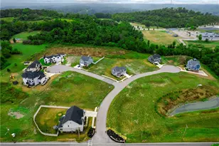 5008 Parkside Dr, Oakdale, PA 15071 - Photo 9