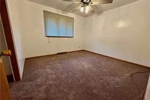 134-136 James St, Springdale Boro, PA 15144 - Photo 9