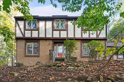 104 Great Oaks Dr, Moon/Crescent Twp, PA 15108 - Photo 1