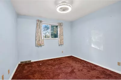 131 Castle Dr, Pittsburgh, PA 15235 - Photo 11