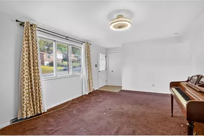 131 Castle Dr, Pittsburgh, PA 15235 - Photo 3