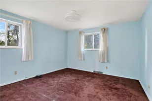 131 Castle Dr, Pittsburgh, PA 15235 - Photo 13