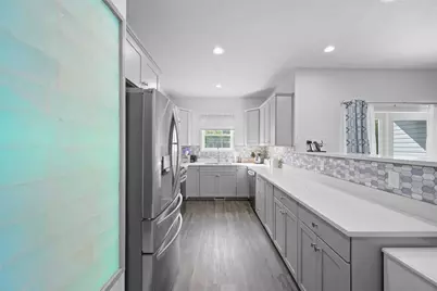 101 Cherokee Dr, Chippewa Township, PA 15010 - Photo 11