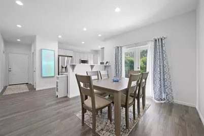 101 Cherokee Dr, Chippewa Township, PA 15010 - Photo 9