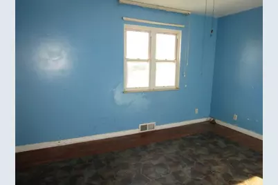 328 Commonwealth Ave, West Mifflin, PA 15122 - Photo 19