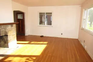 328 Commonwealth Ave, West Mifflin, PA 15122 - Photo 5