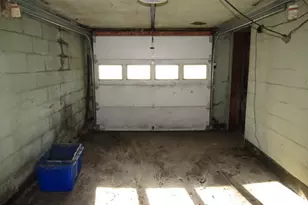 328 Commonwealth Ave, West Mifflin, PA 15122 - Photo 25