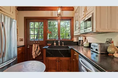 700 W Waldheim Road, Pittsburgh, PA 15215 - Photo 17