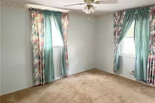 200 Cypress Hill Dr, Pittsburgh, PA 15235 - Photo 11