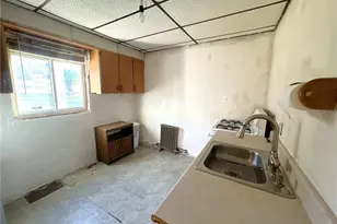 307 Lambert St, Central City Borough, PA 15926 - Photo 11