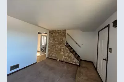 801 Ontario St, Glassport, PA 15045 - Photo 9