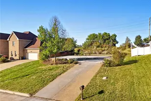 4540 Marina Dr, Pittsburgh, PA 15120 - Photo 9