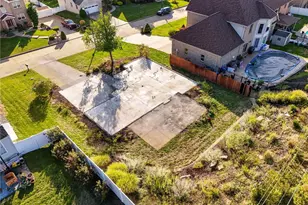 4540 Marina Dr, Pittsburgh, PA 15120 - Photo 3