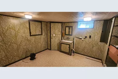 110 Lammert Rd, White Township, PA 15701 - Photo 21