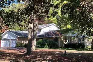 123 Longwell Dr, Pine Township, PA 16127 - Photo 1