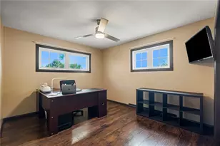 570 S 7th St, Sharpsville, PA 16150 - Photo 21