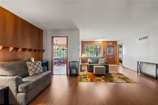 570 S 7th St, Sharpsville, PA 16150 - Photo 5