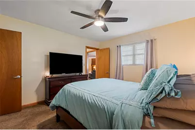 570 S 7th St, Sharpsville, PA 16150 - Photo 15