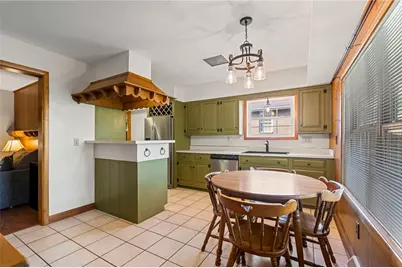 570 S 7th St, Sharpsville, PA 16150 - Photo 7