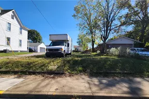 267 Reno St, Rochester, PA 15074 - Photo 1